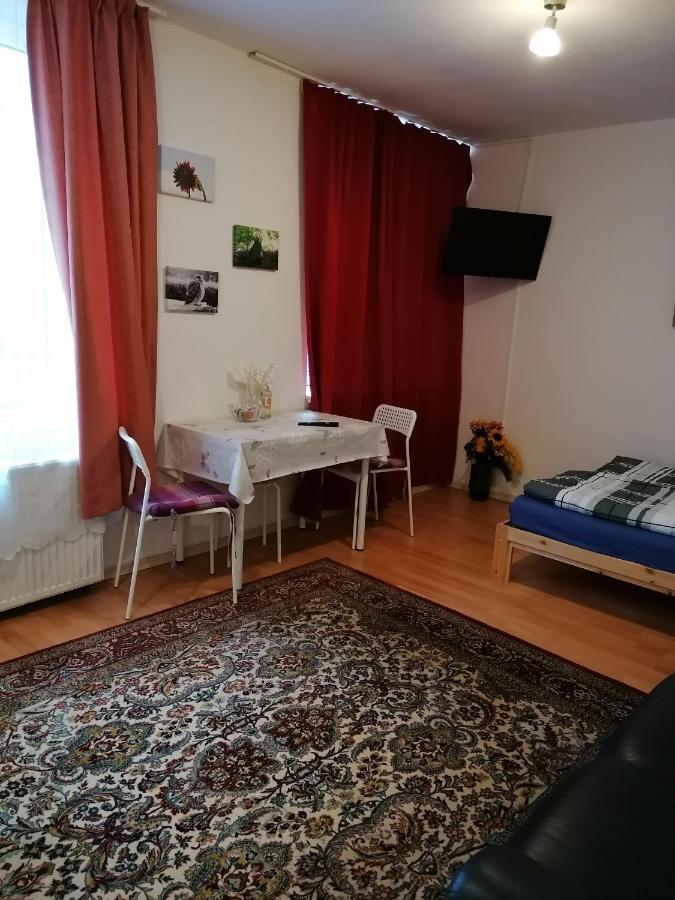 Monteurwohnung App 2 ピルマゼンス エクステリア 写真